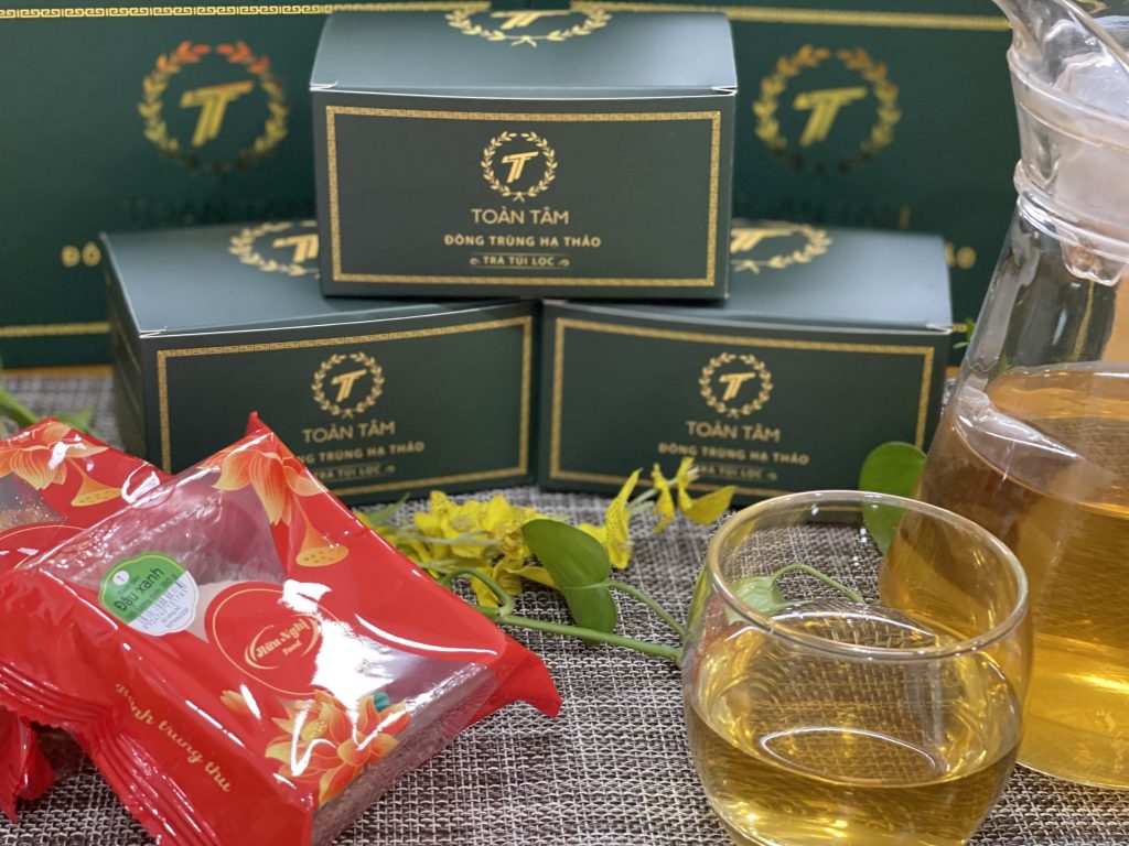 LỢI ÍCH BẤT NGỜ KHI UỐNG TRÀ ĐÔNG TRÙNG HẠ THẢO MỖI NGÀY
